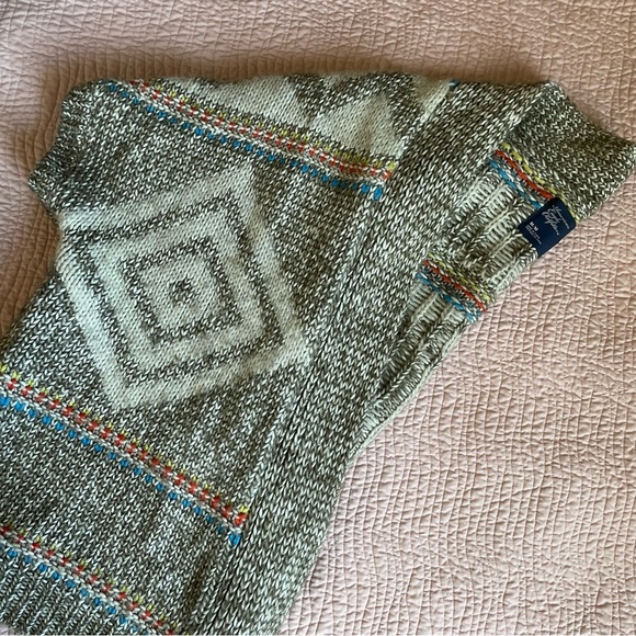 Patterned Cardigan Sweater - Picture 6 of 6